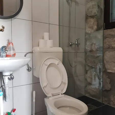 Kamena Kucica Ferienhaus Bihać